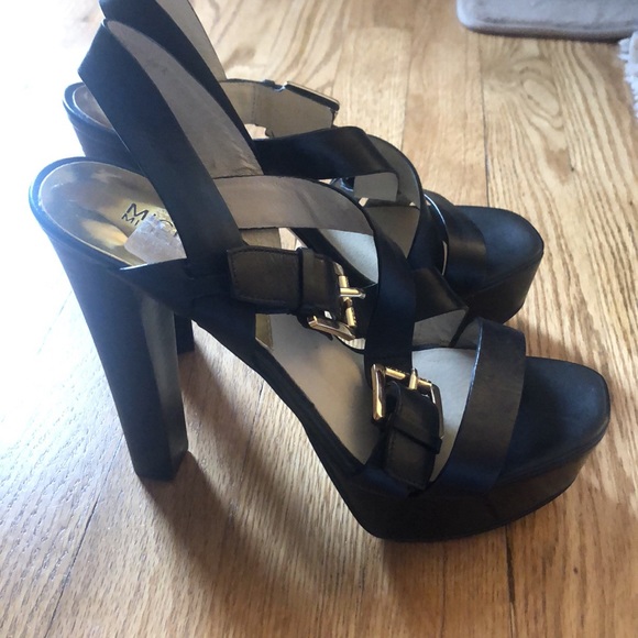 MICHAELS KORS HEALS - Picture 3 of 8